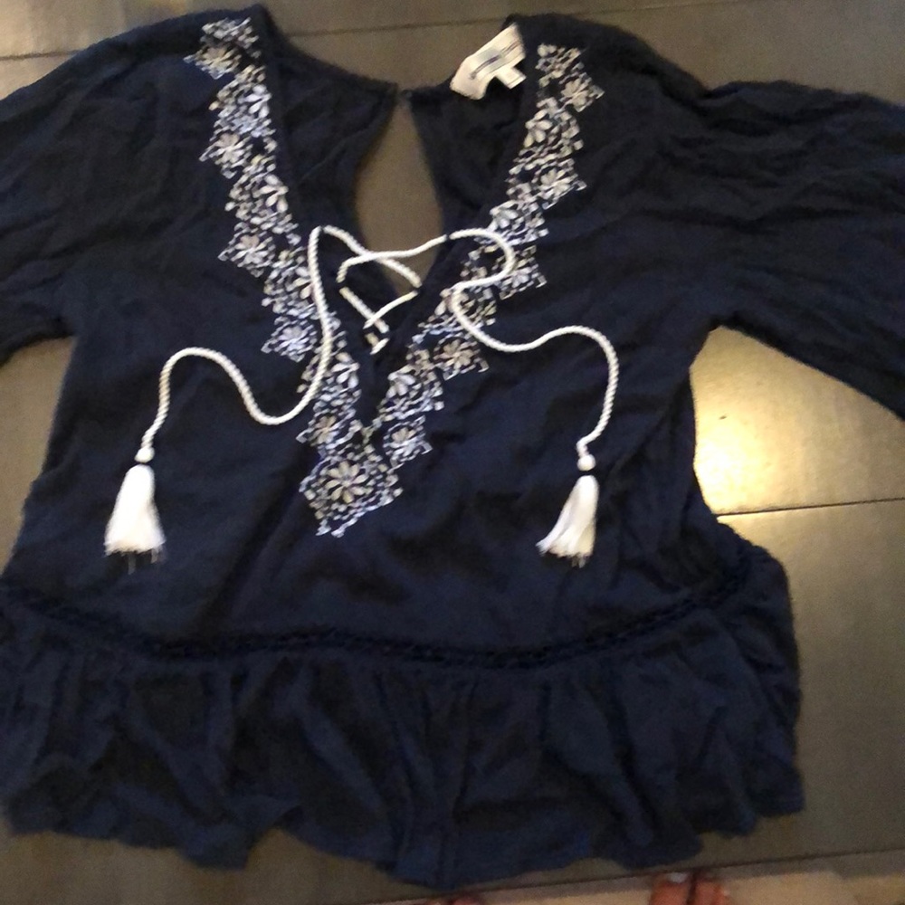 Abercrombie Boho Peasant Navy and White Top - Picture 2 of 7